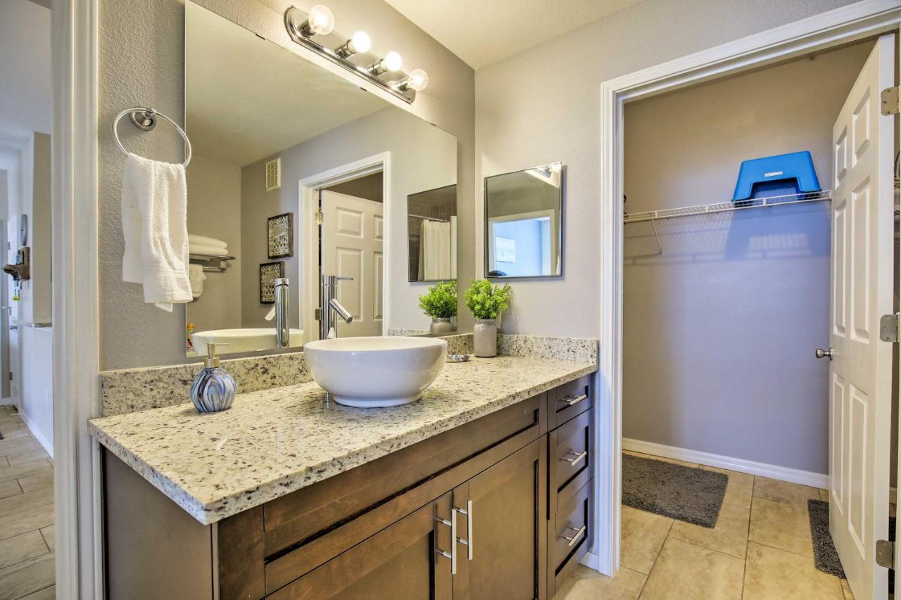 Modern Condo With Pool 4 Mi To Clearwater Beach! Buitenkant foto